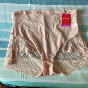 COPY - NWT Spanx shaper panty size 1X!